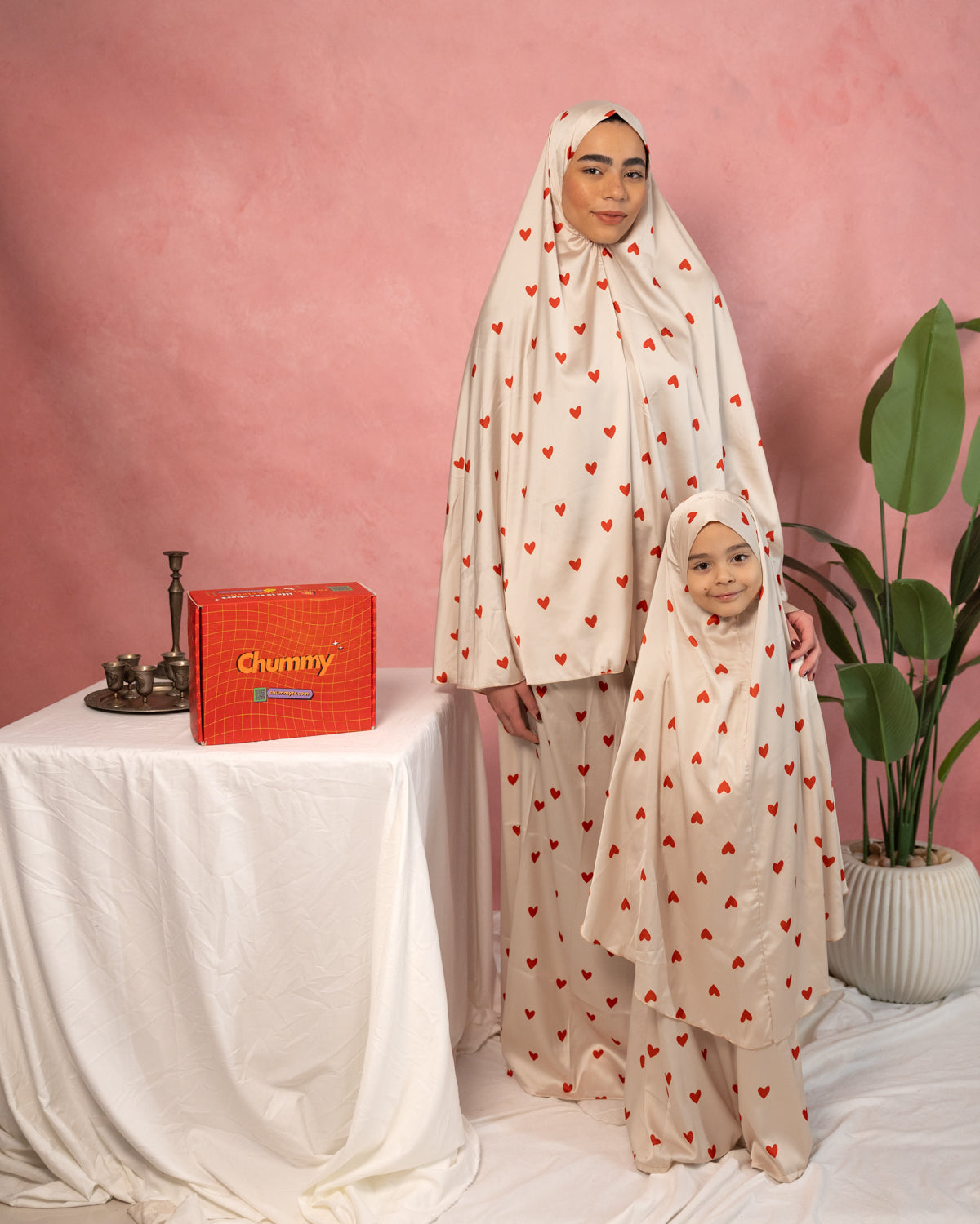 Kids Red Hearts Satin Isdal Set