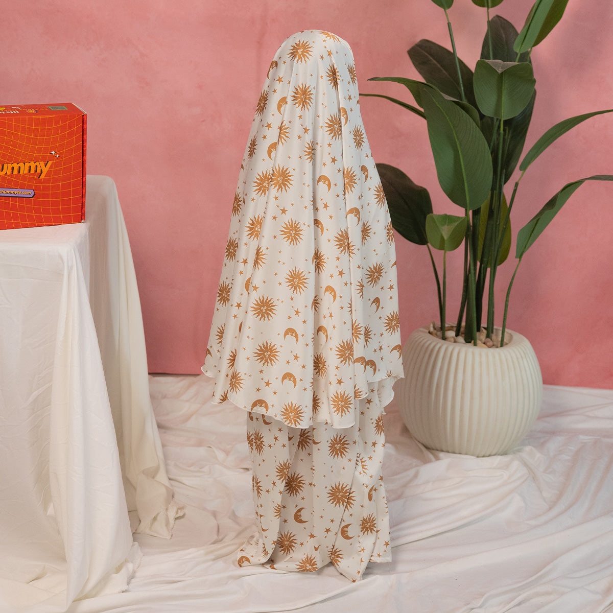 Kids Noor Satin Isdal Set Secondary image