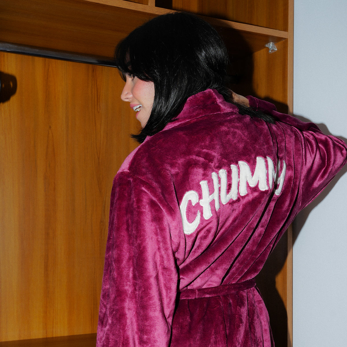 Fuchsia Chummies Blanket Robe Secondary image