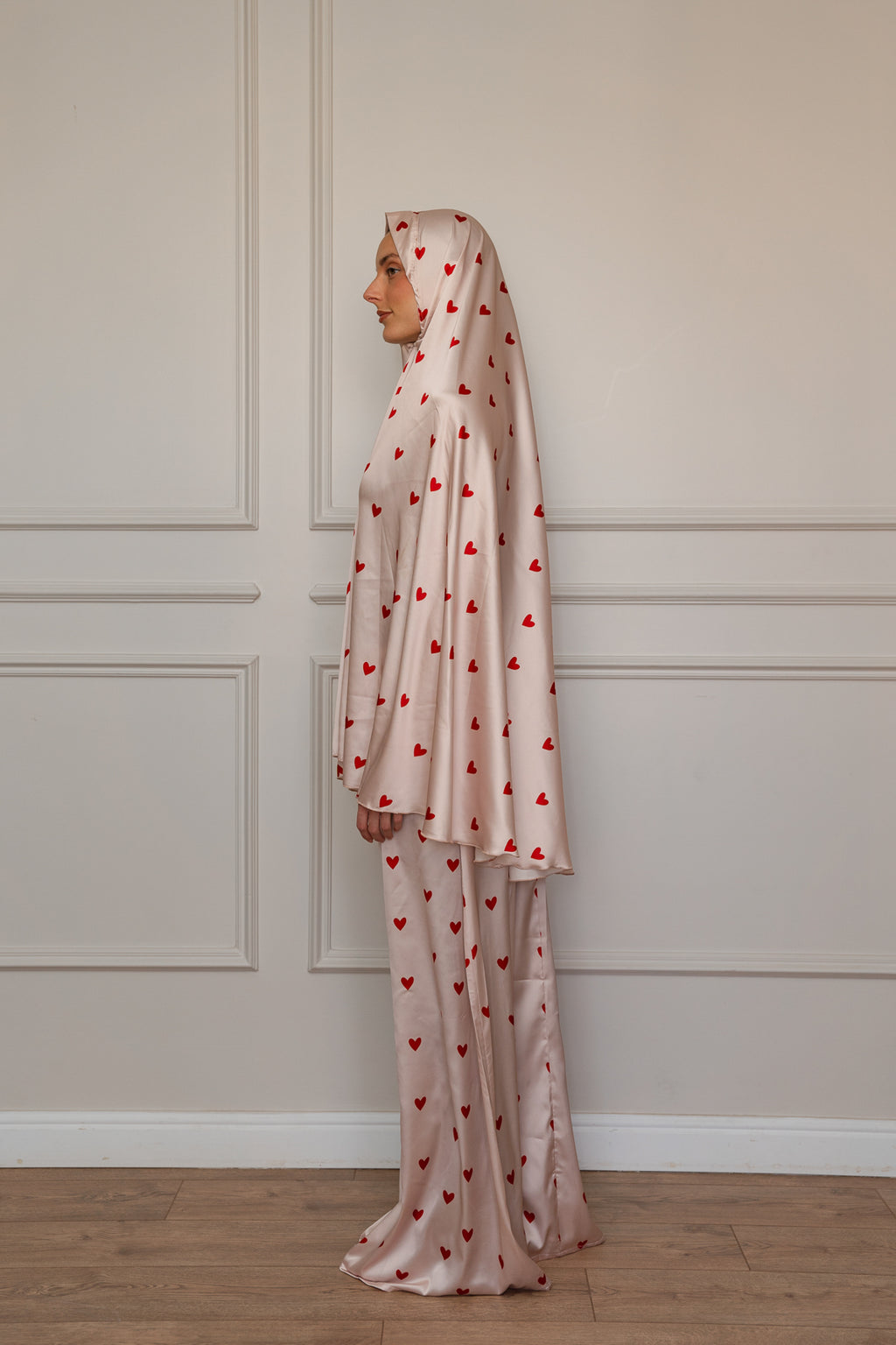 Red hearts Satin Isdal Set