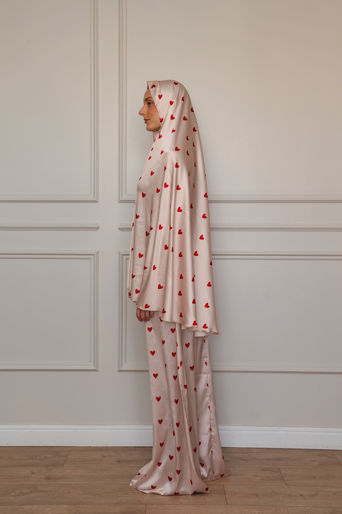 Red hearts Satin Isdal Set