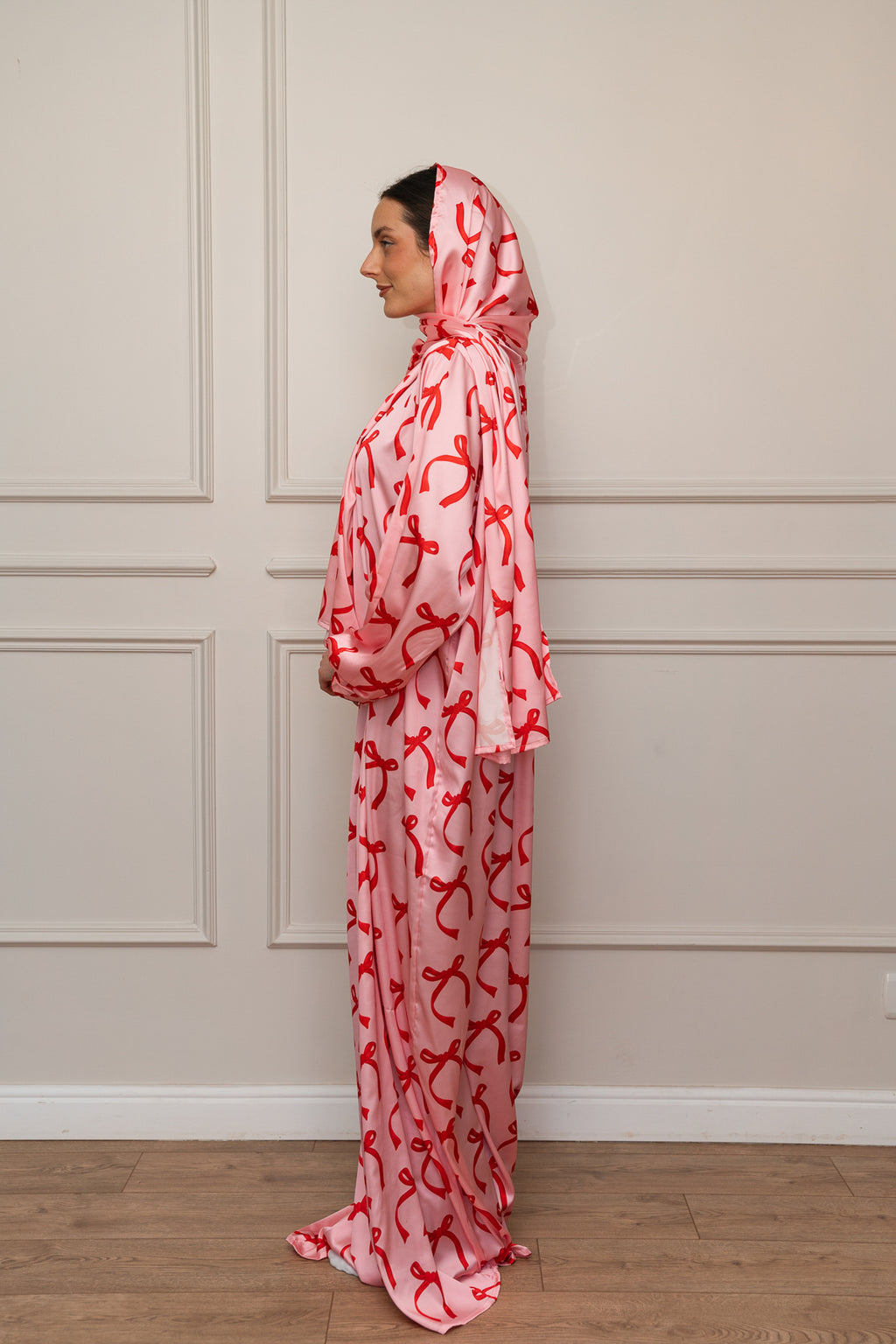 Cherry Bows Satin Isdal