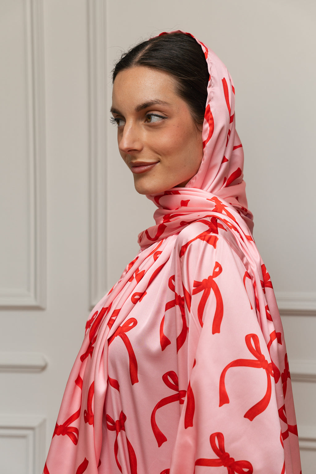 Cherry Bows Satin Isdal