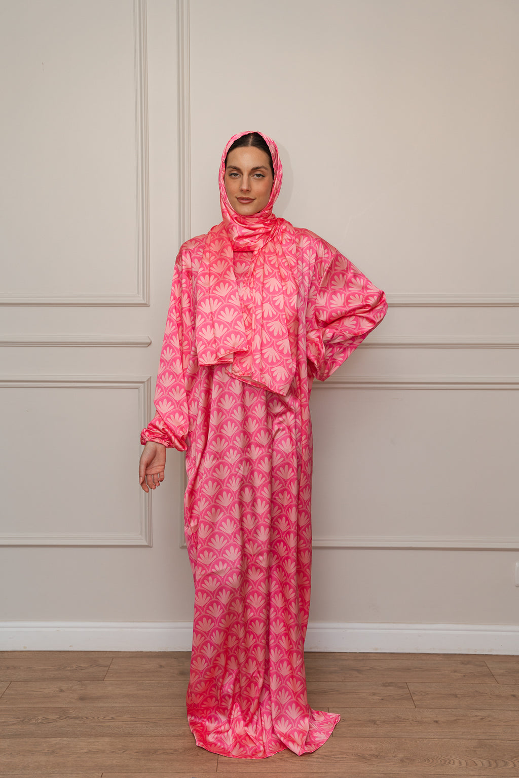 Pink Arabesque Satin Isdal