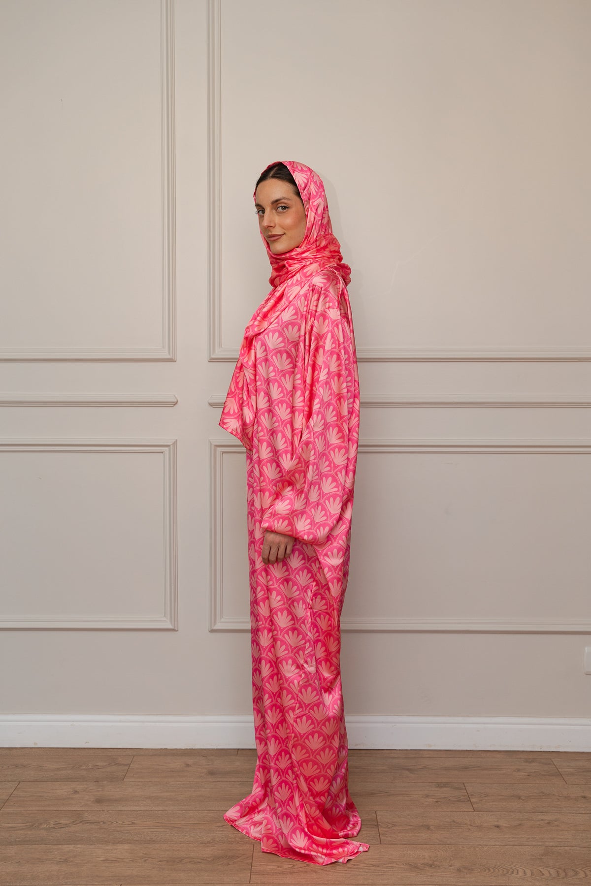 Pink Arabesque Satin Isdal