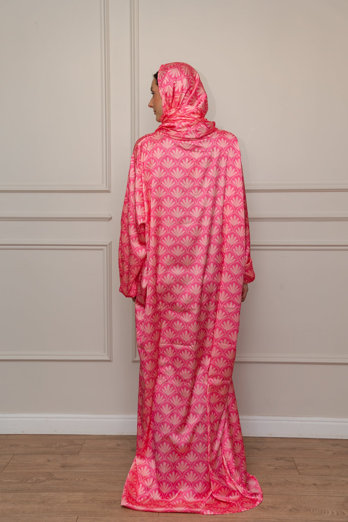 Pink Arabesque Satin Isdal