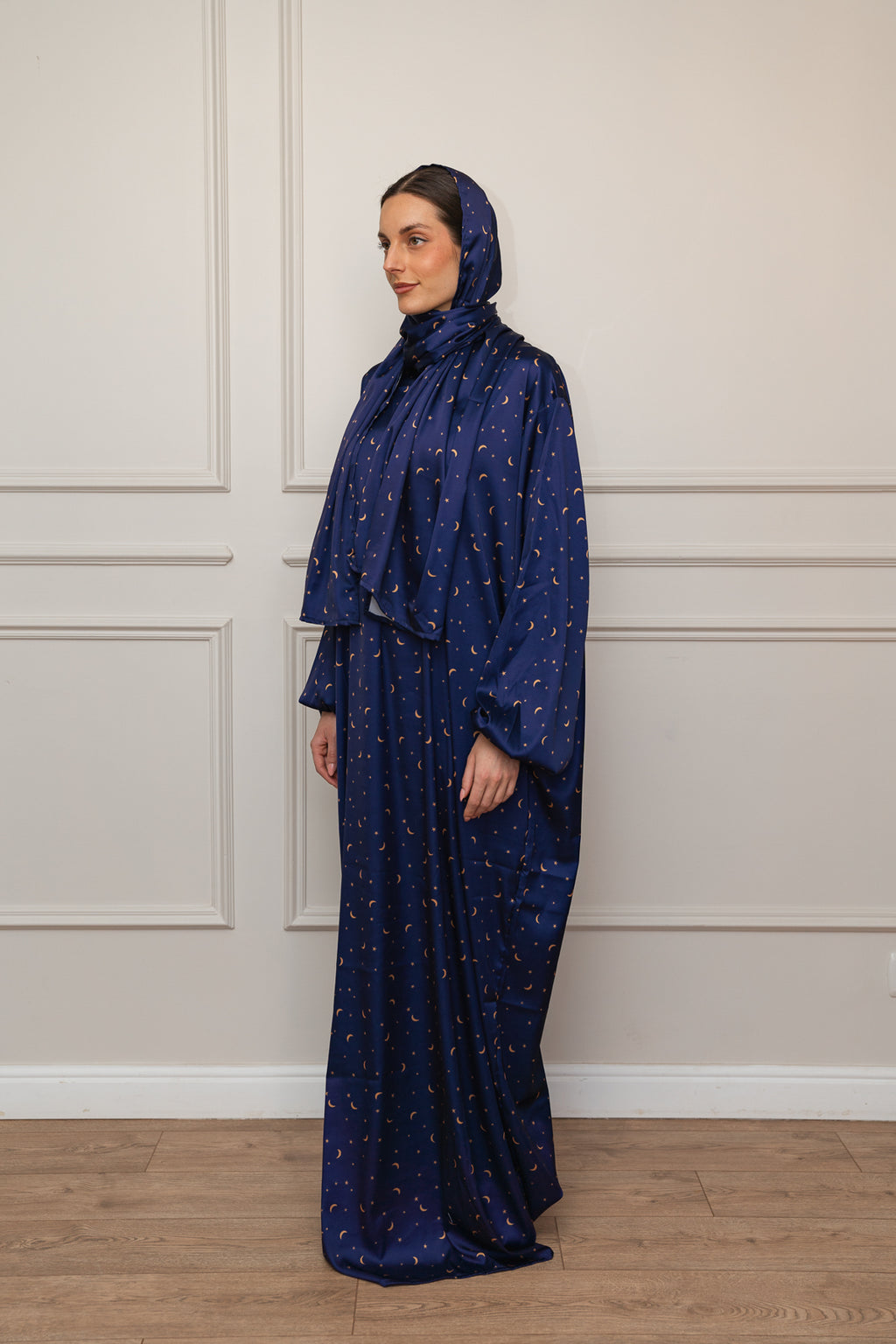 Celestial Starry Satin Isdal