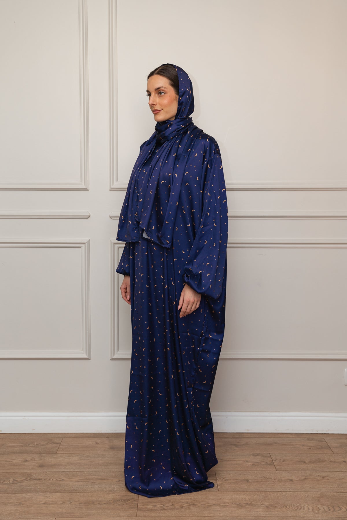 Celestial Starry Satin Isdal
