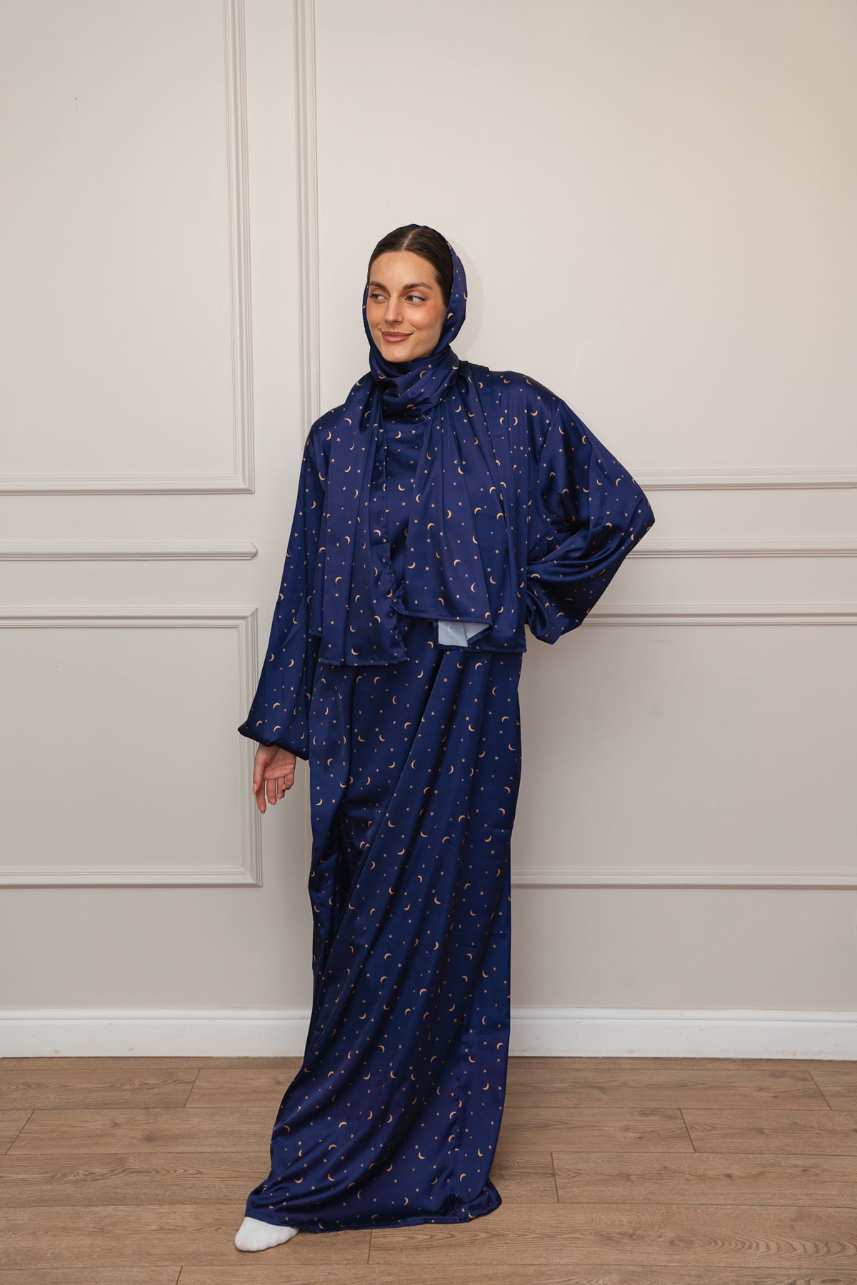 Celestial Starry Satin Isdal