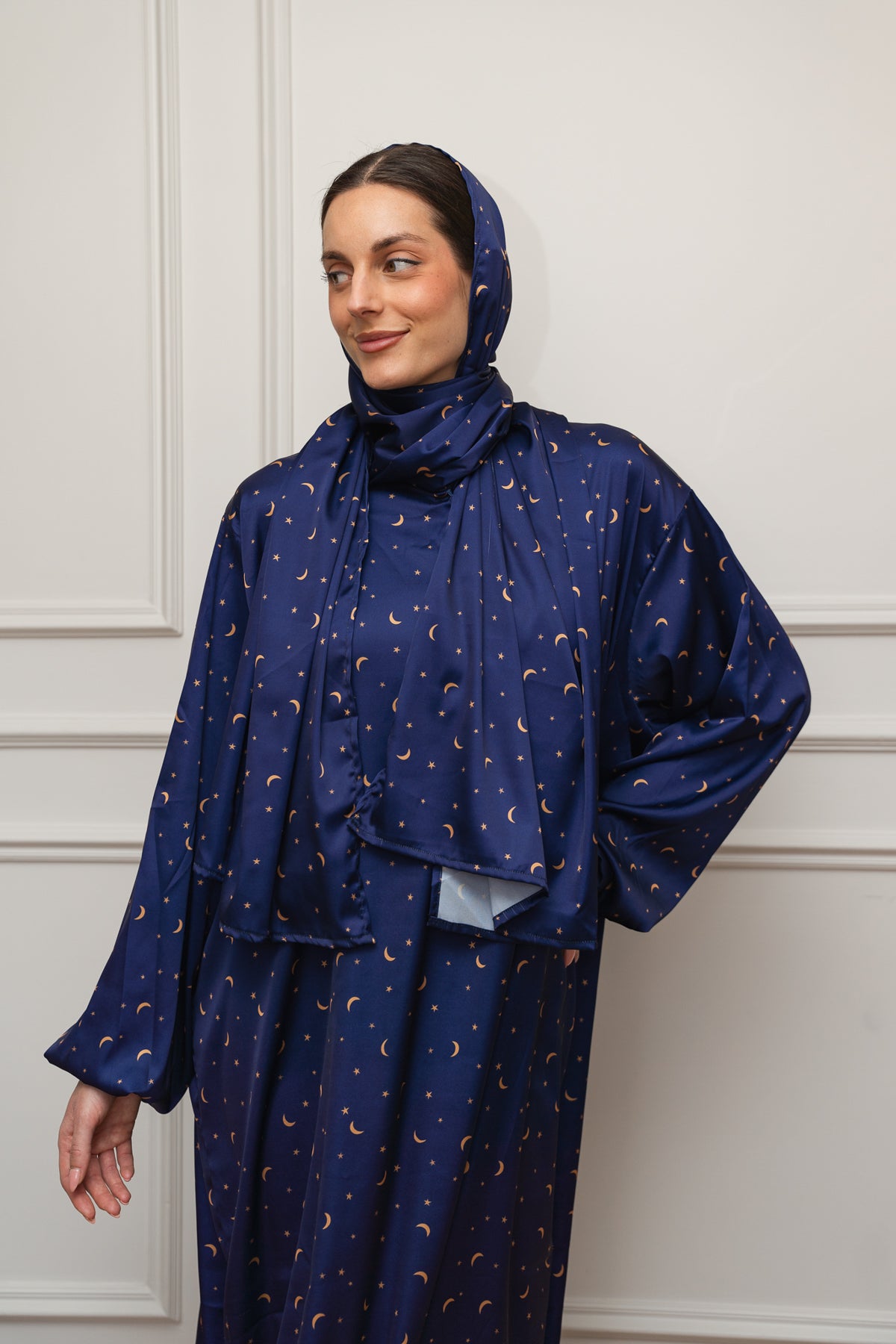 Celestial Starry Satin Isdal Secondary image