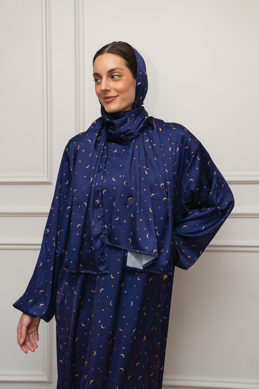Celestial Starry Satin Isdal